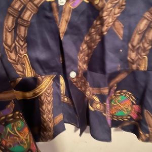 Women’s Ralph Lauren Dress Shirt. It’s Button Down with a skirt trim! Beautiful!